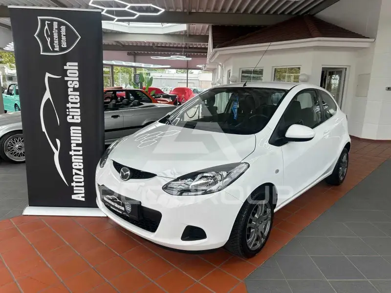 2009 Mazda 2