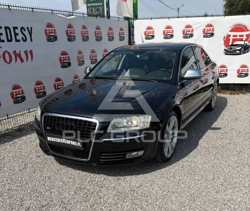 2009 Audi S8