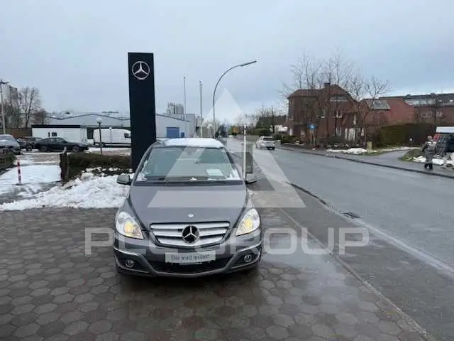 2009 Mercedes Benz B 200