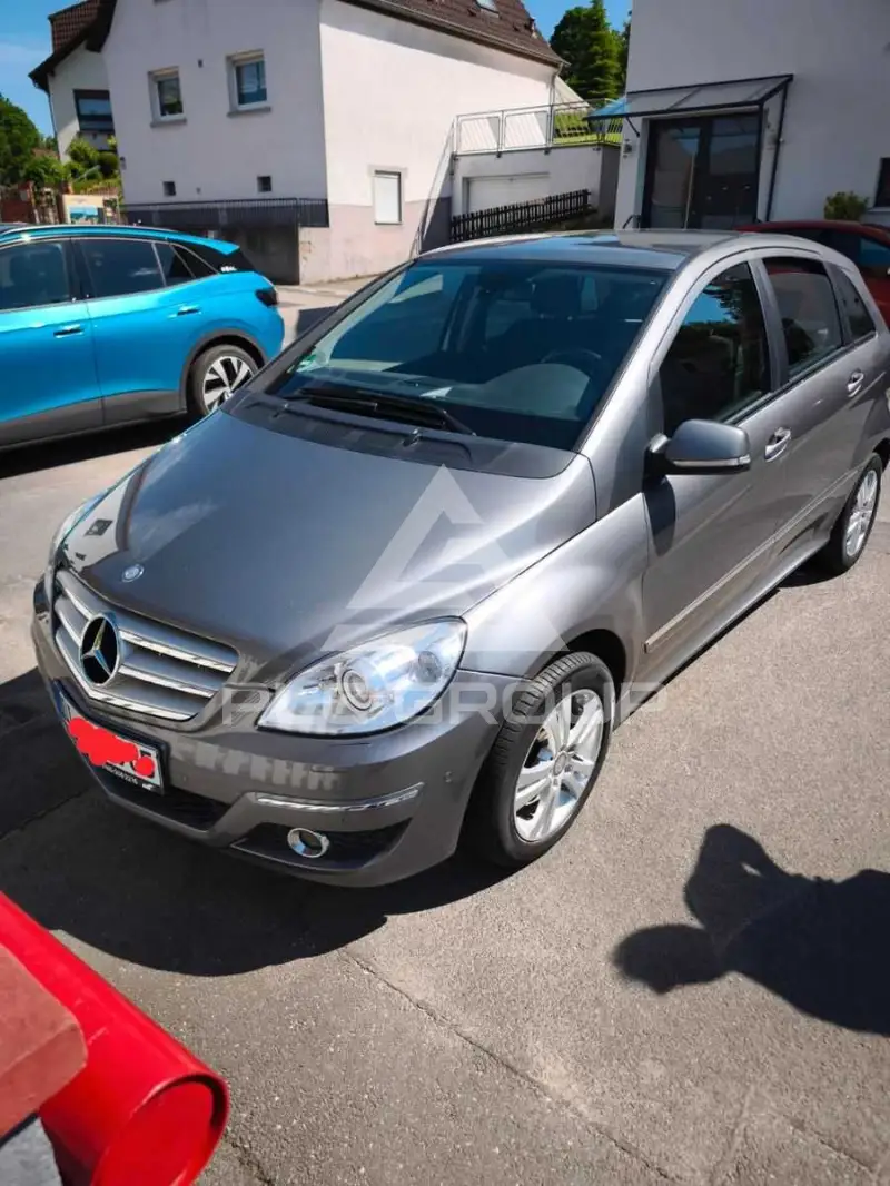 2009 Mercedes Benz B 200