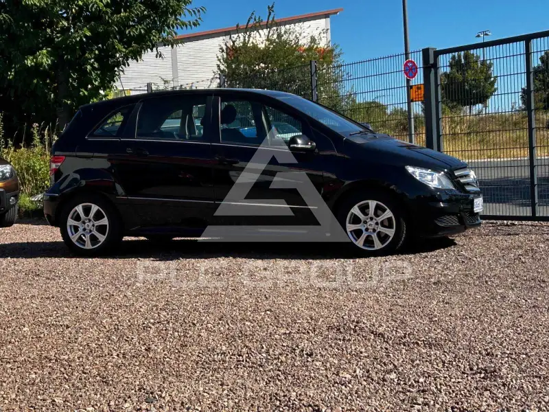 2009 Mercedes Benz B 200