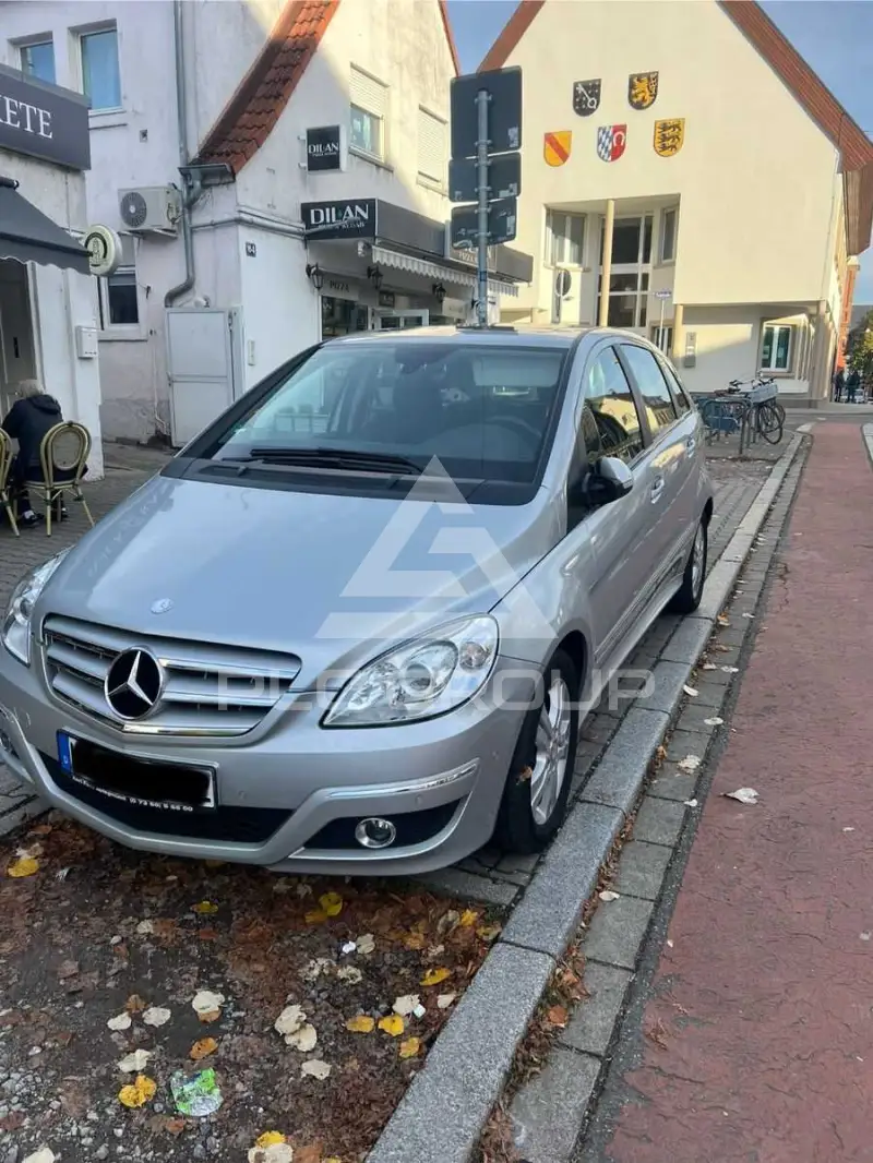 2009 Mercedes Benz B 200