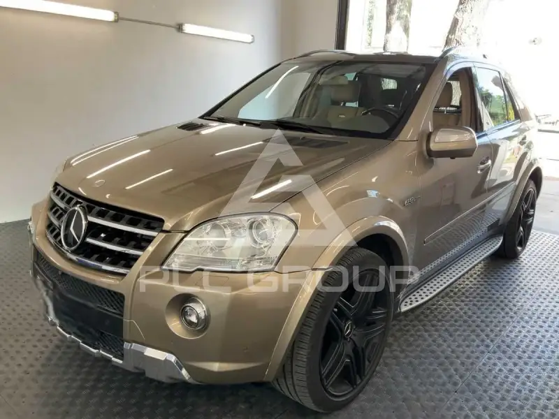 2009 Mercedes Benz ML 63 AMG