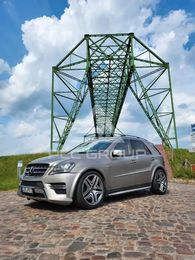 2009 Mercedes Benz ML 63 AMG