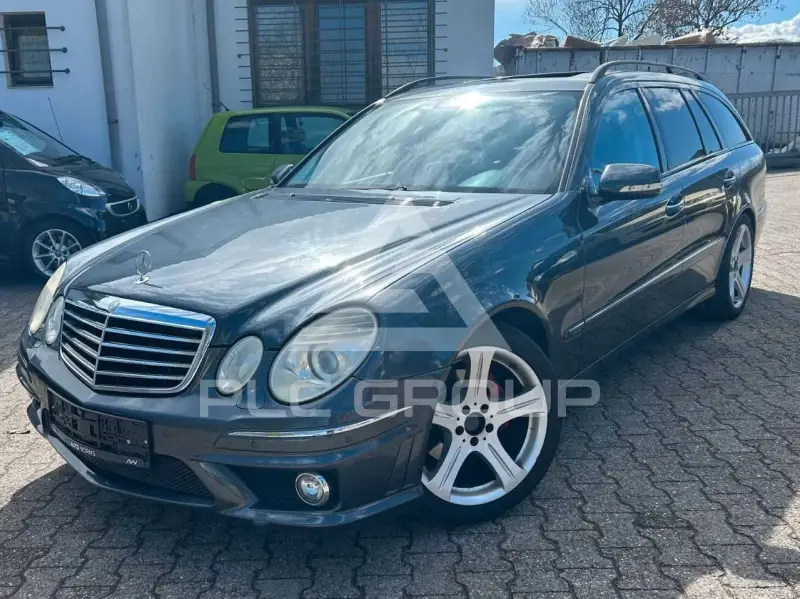 2009 Mercedes Benz E 320