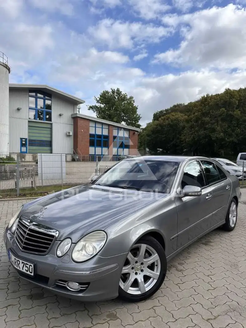 2009 Mercedes Benz E 320