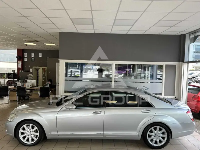 2009 Mercedes Benz S 320