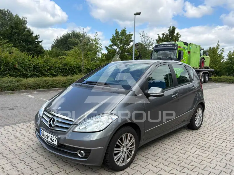 2009 Mercedes Benz 200