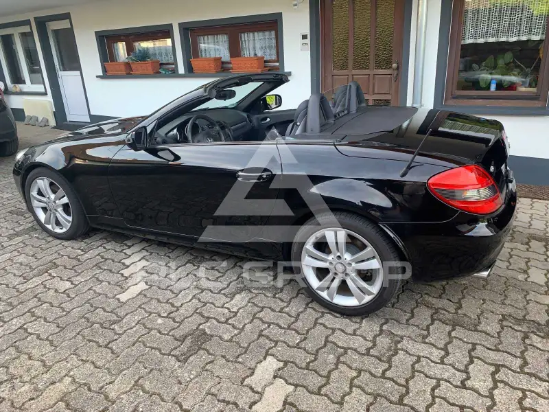 2009 Mercedes Benz SLK 200