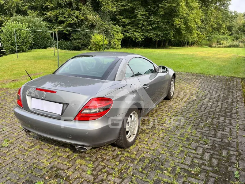 2009 Mercedes Benz SLK 200