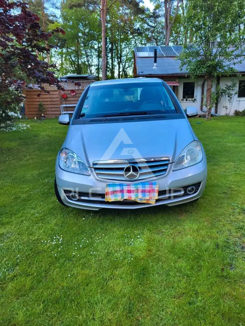 2009 Mercedes Benz A 180
