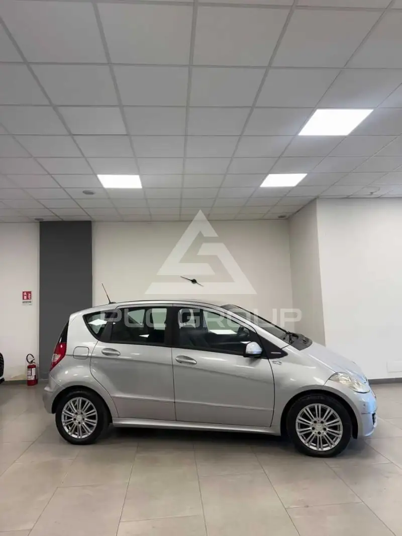 2009 Mercedes Benz A 180