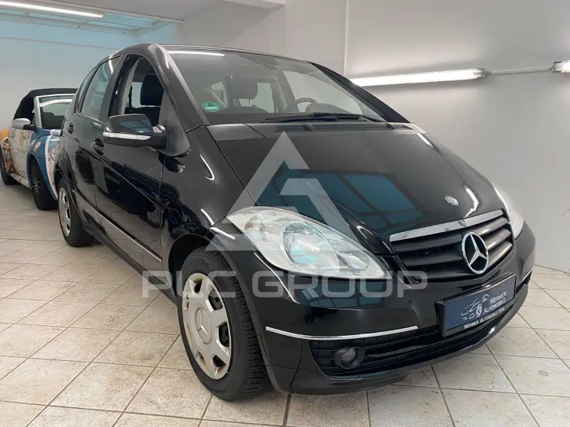 2009 Mercedes Benz A 180