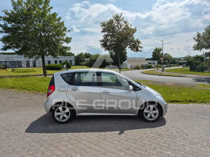 2009 Mercedes Benz A 180