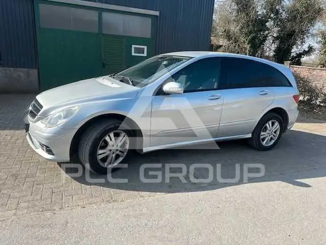 2009 Mercedes Benz R 300