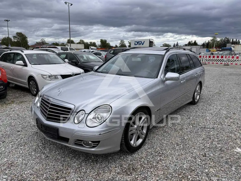 2009 Mercedes Benz E 50