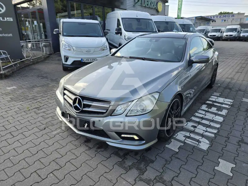 2009 Mercedes Benz E 50