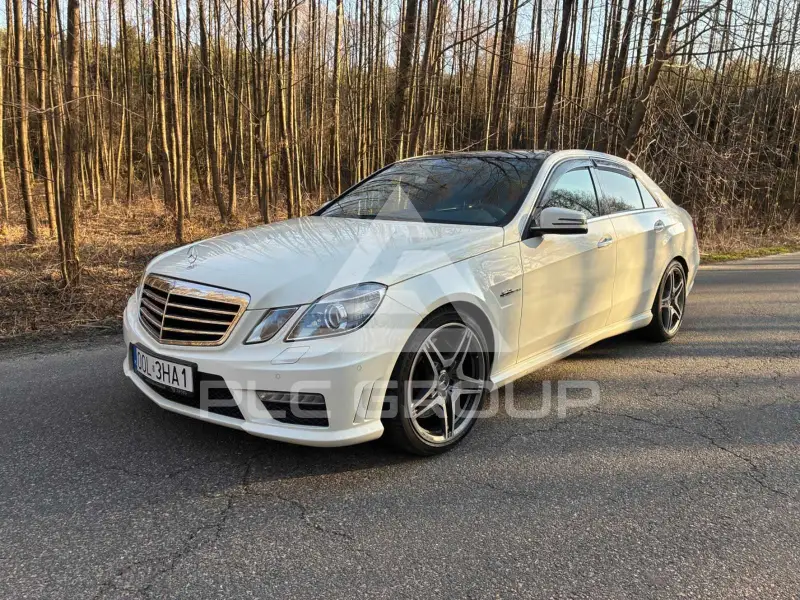 2009 Mercedes Benz E 63 AMG