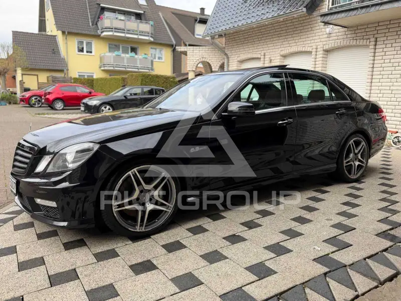 2009 Mercedes Benz E 63 AMG