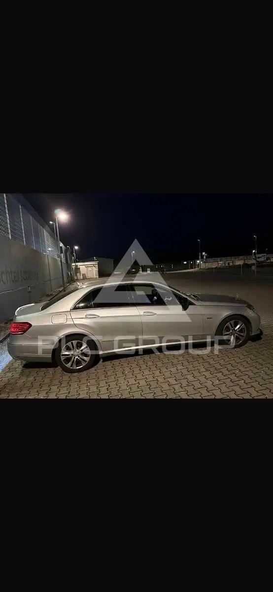 2009 Mercedes Benz 220