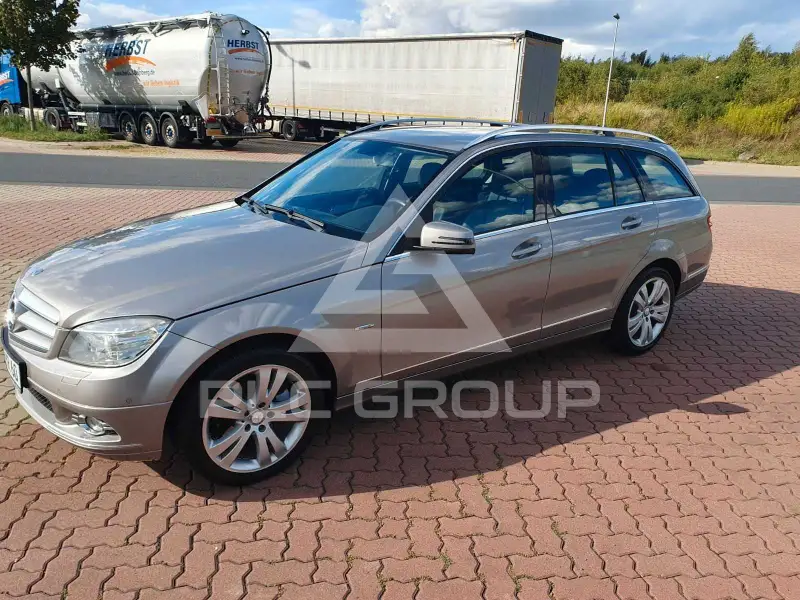 2009 Mercedes Benz 220