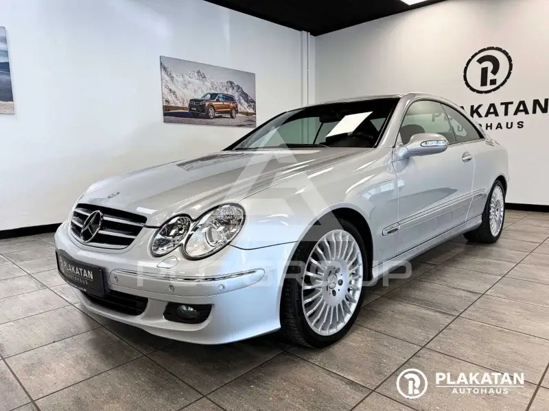 2009 Mercedes Benz CLK 320