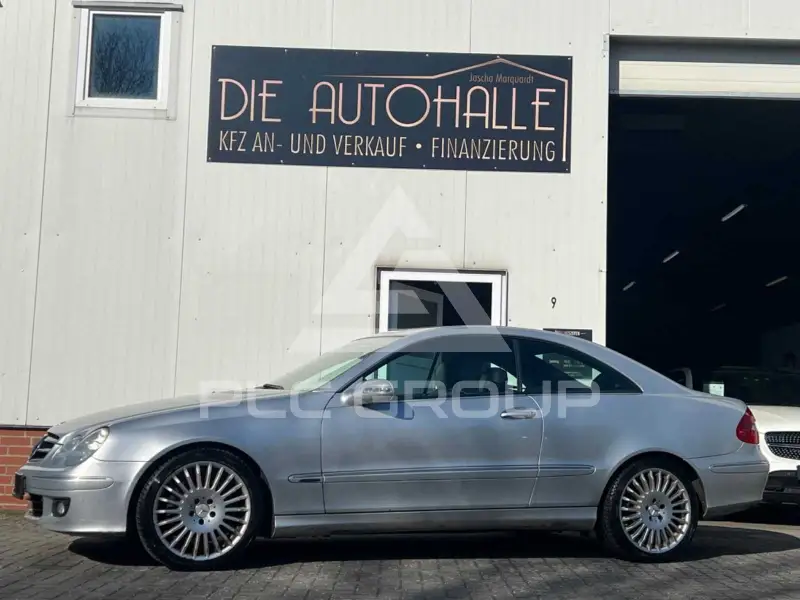 2009 Mercedes Benz CLK 320