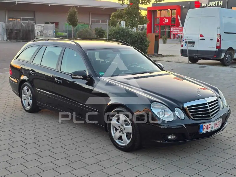 2009 Mercedes Benz E 200