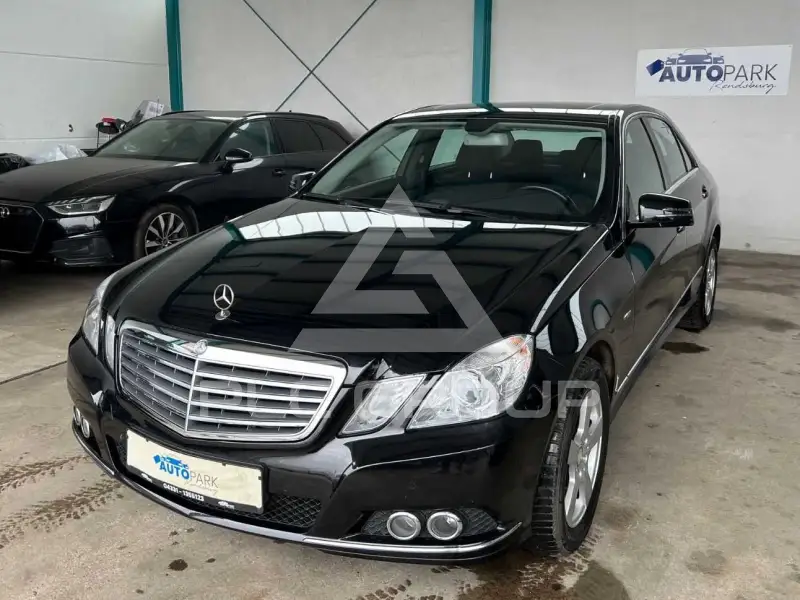 2009 Mercedes Benz E 200