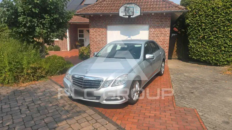 2009 Mercedes Benz E 200