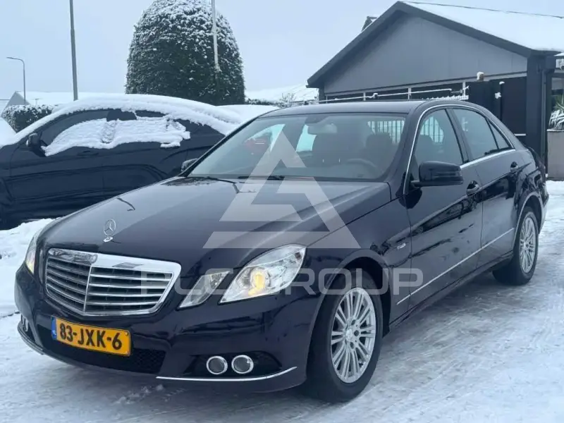 2009 Mercedes Benz E 200