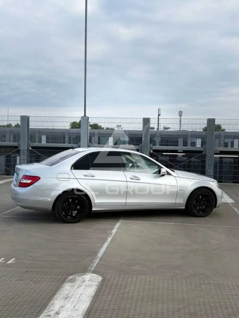2009 Mercedes Benz C 200
