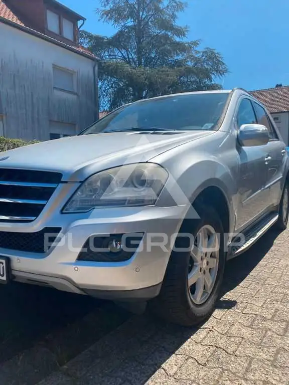 2009 Mercedes Benz 280