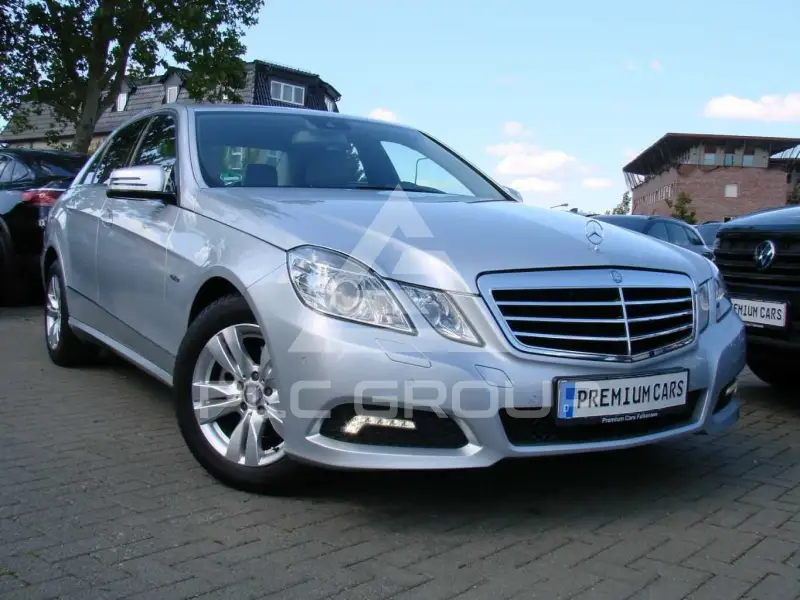 2009 Mercedes Benz E 220