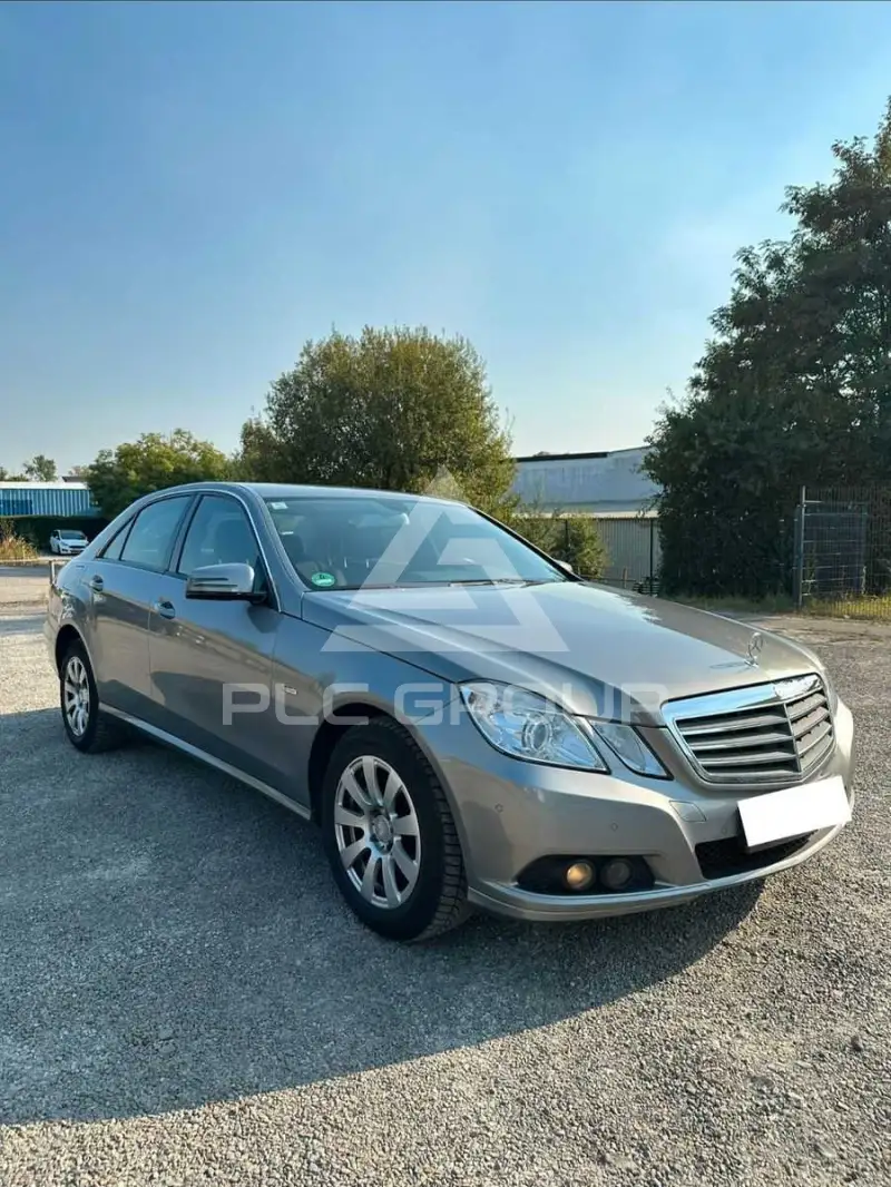 2009 Mercedes Benz E 220