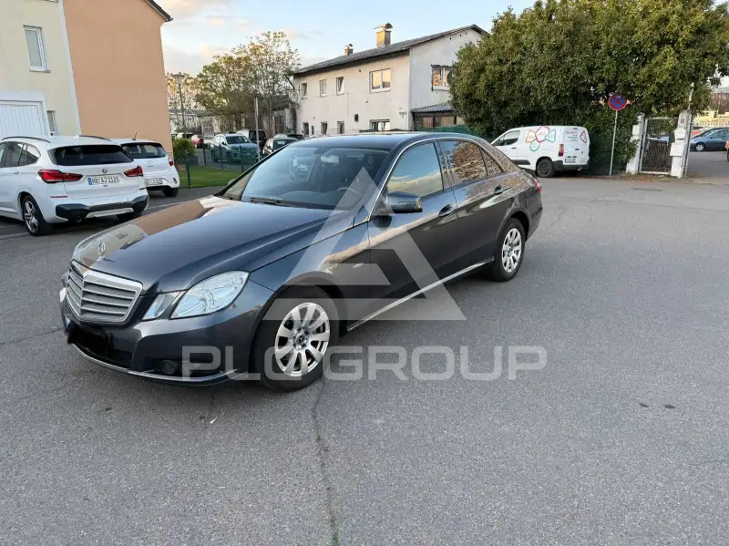 2009 Mercedes Benz E 220