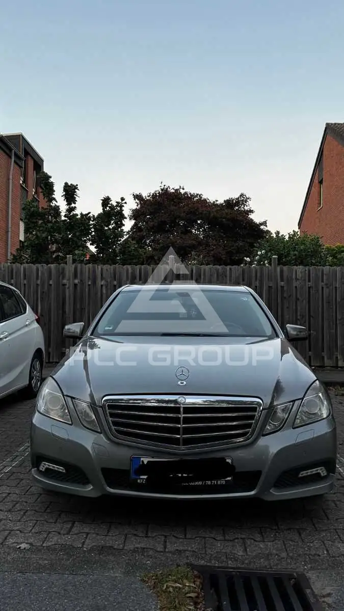 2009 Mercedes Benz E 220