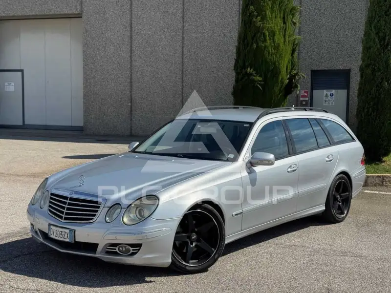 2009 Mercedes Benz E 220
