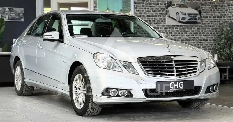 2009 Mercedes Benz E 220