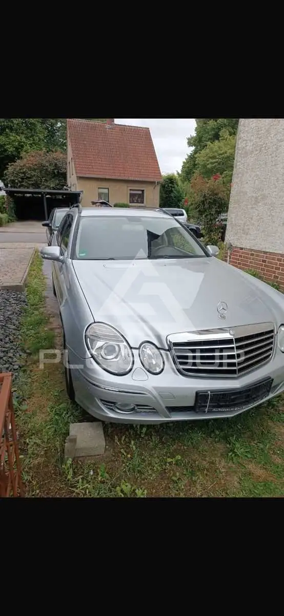 2009 Mercedes Benz E 220