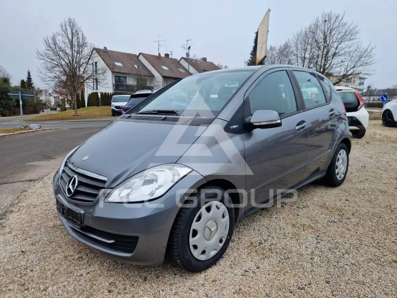 2009 Mercedes Benz A 160