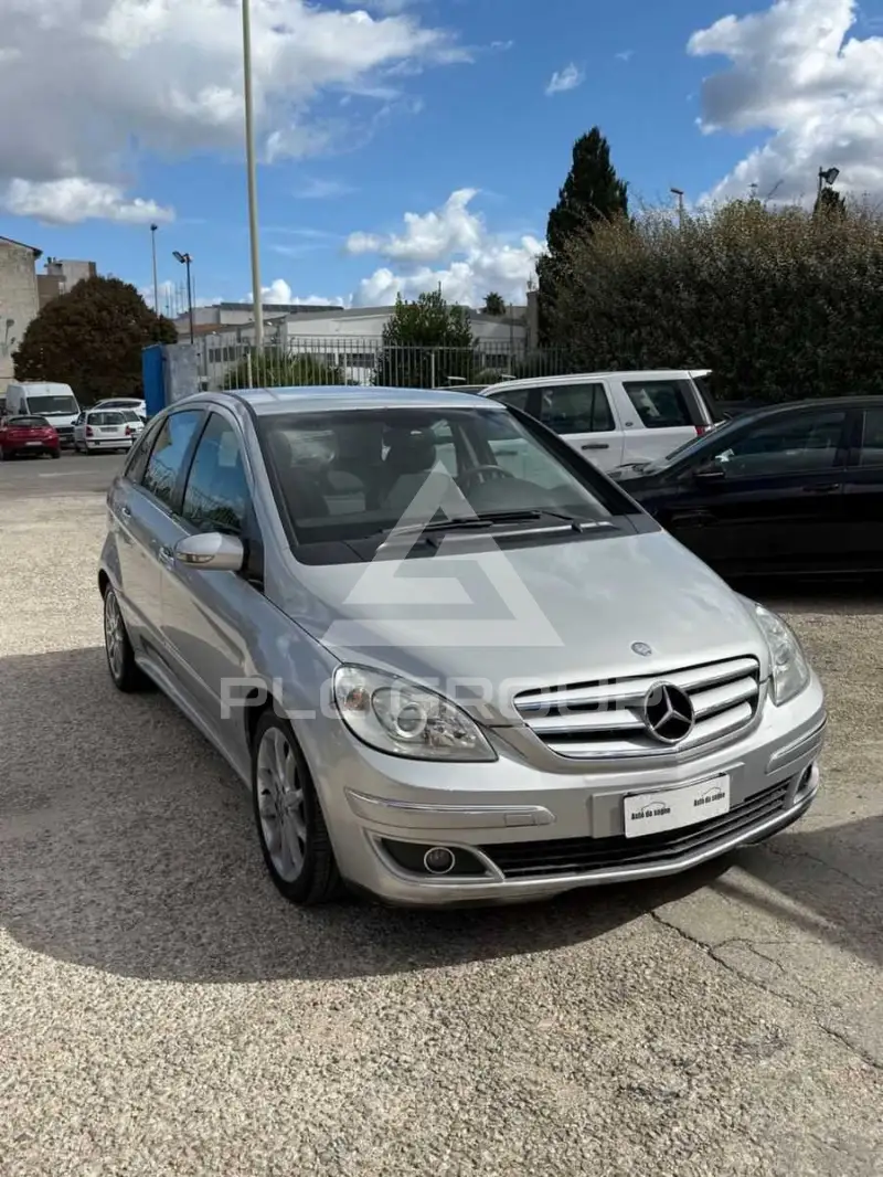 2009 Mercedes Benz B 180