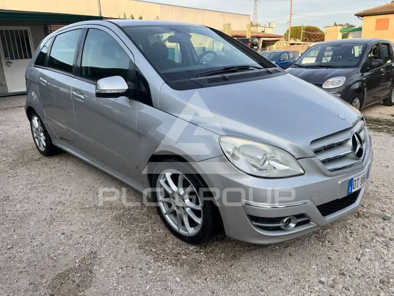 2009 Mercedes Benz B 180
