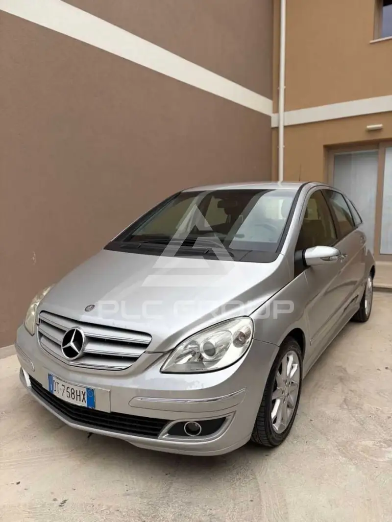 2009 Mercedes Benz B 180