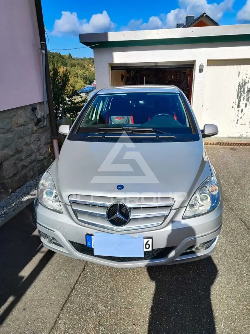 2009 Mercedes Benz B 180