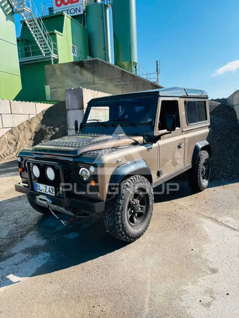 2009 Land Rover DEFENDER