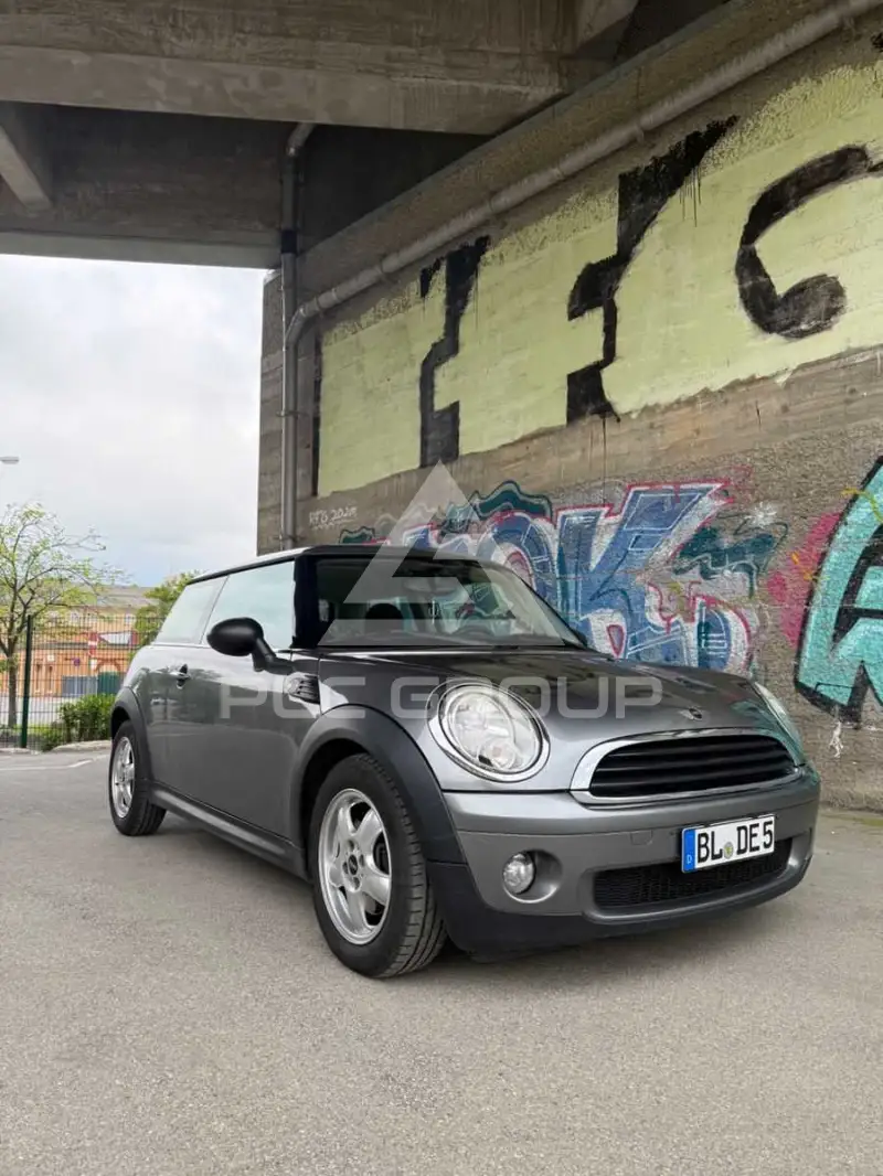 2009 Mini COOPER
