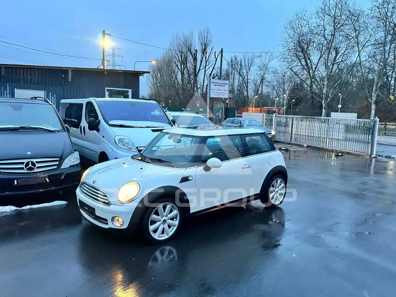 2009 Mini COOPER