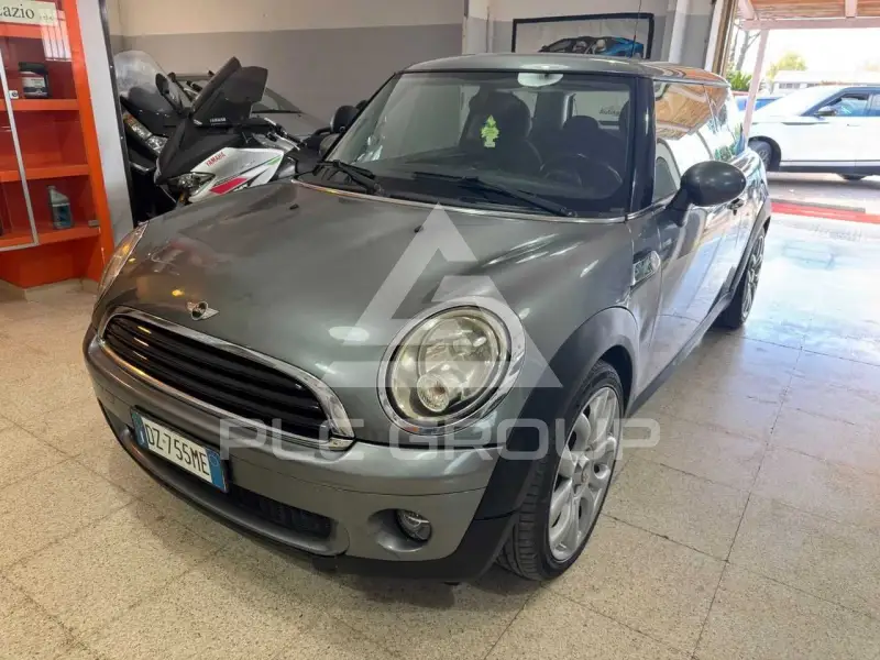 2009 Mini COOPER