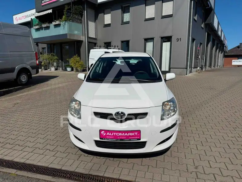 2009 Toyota AURIS